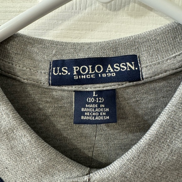 U. S. POLO ASSN. Short sleeves, collared, button polo shirt, Gray, Large Kids - Picture 4 of 6